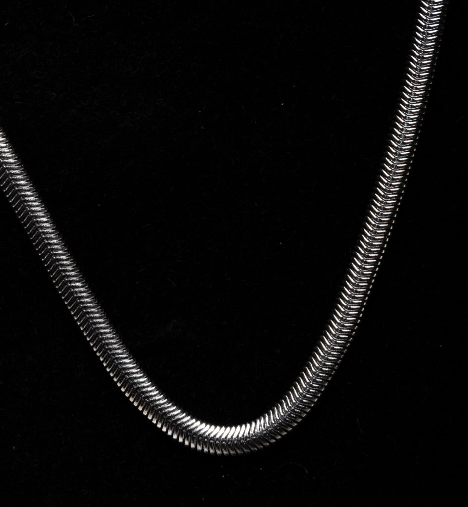 Flat Snake Chain Width: 3mm